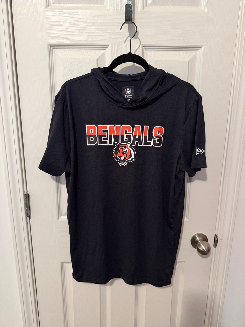 New Era Navy NFL Team Apparel T-Shirt with Logo Tag